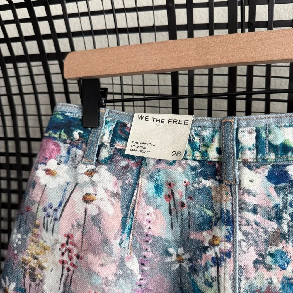 Free people We The Free Gallivanting Illusions Skort pink floral canvas